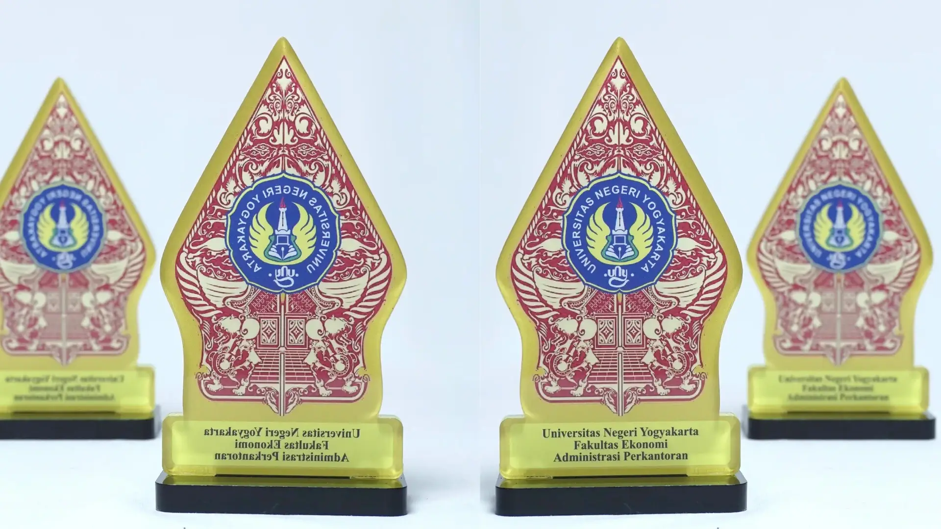 Plat Akrilik