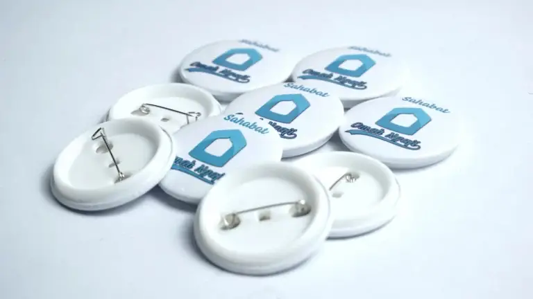 Pin Custom