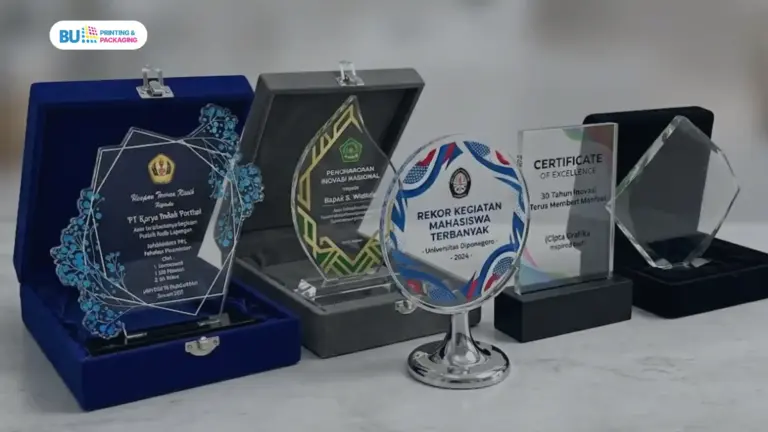 Desain Plakat Akrilik