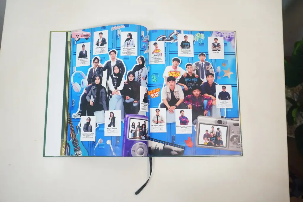 Yearbook yang Tetap Bermakna Bertahun-Tahun Kemudian